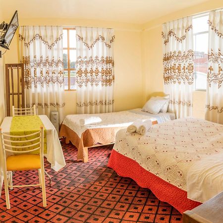 Hotel Summita Yunguyo Екстер'єр фото