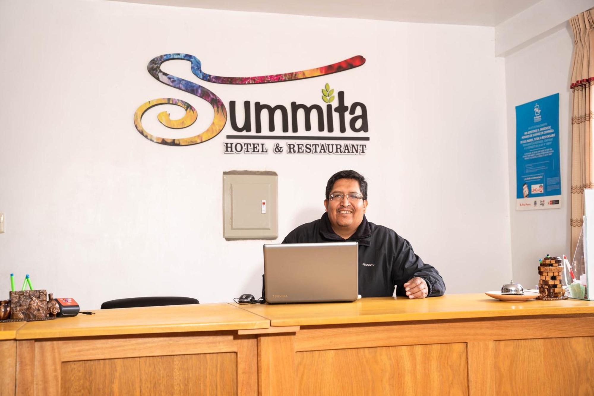 Hotel Summita Yunguyo Екстер'єр фото