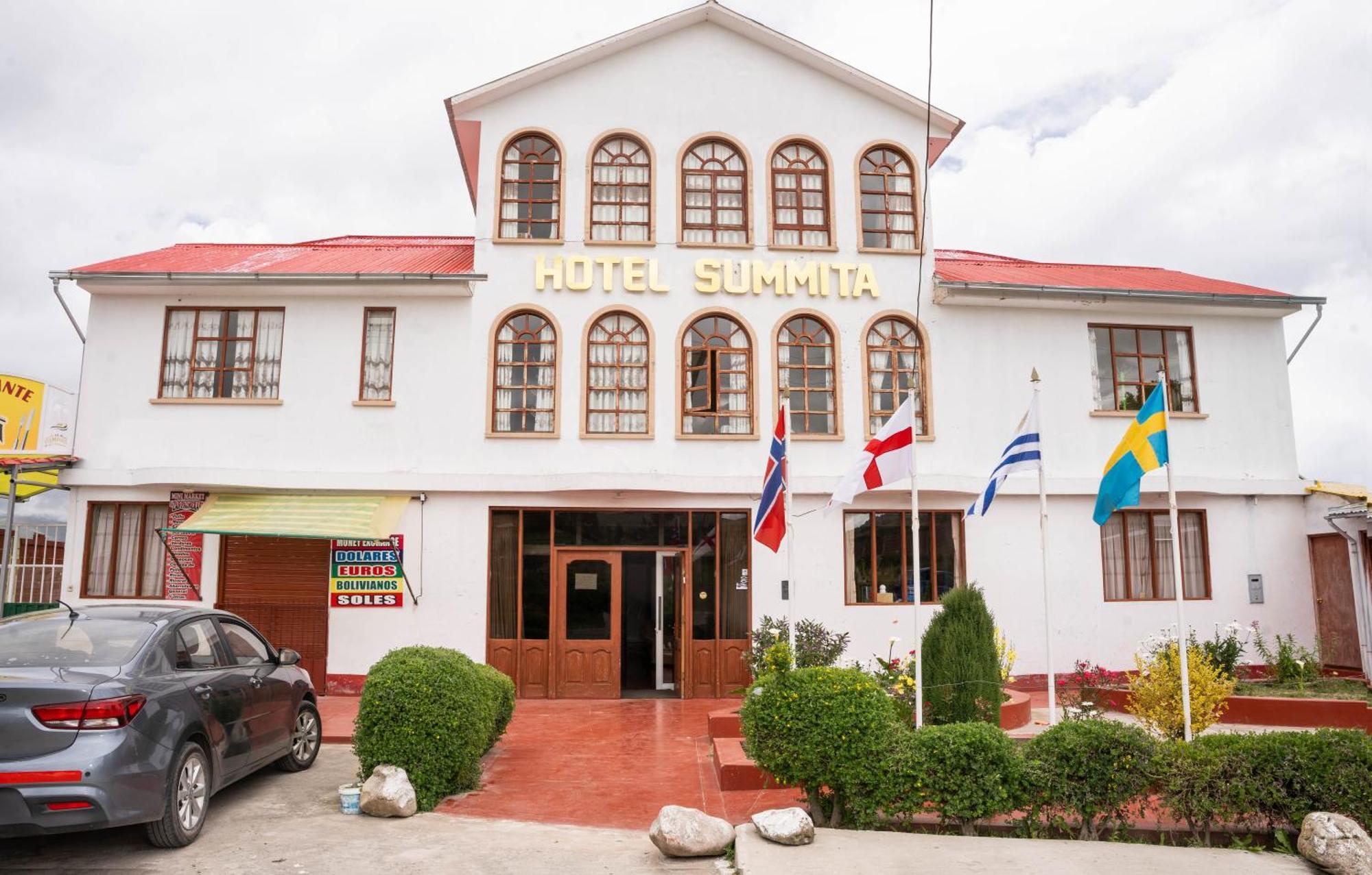 Hotel Summita Yunguyo Екстер'єр фото