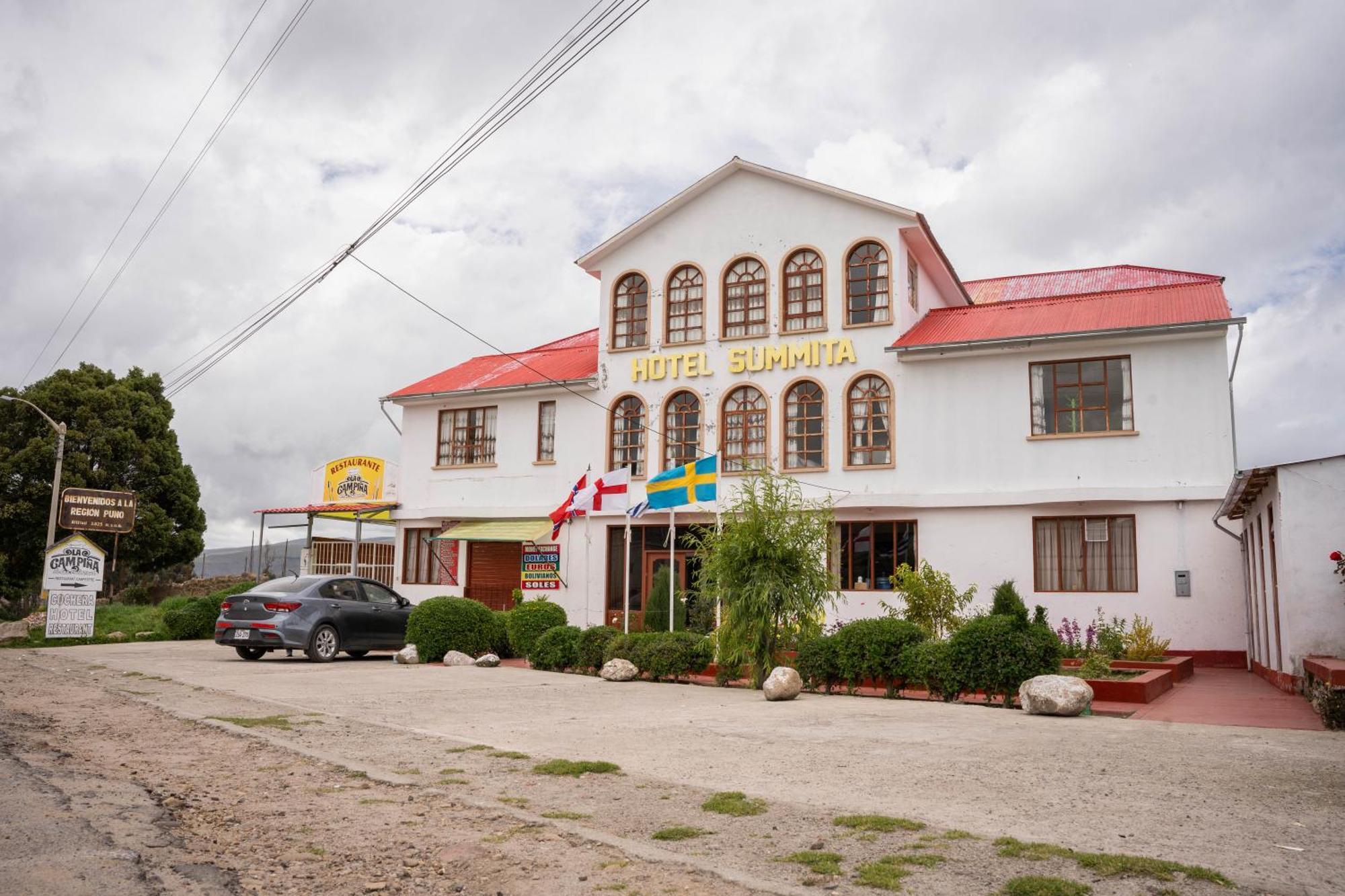 Hotel Summita Yunguyo Екстер'єр фото