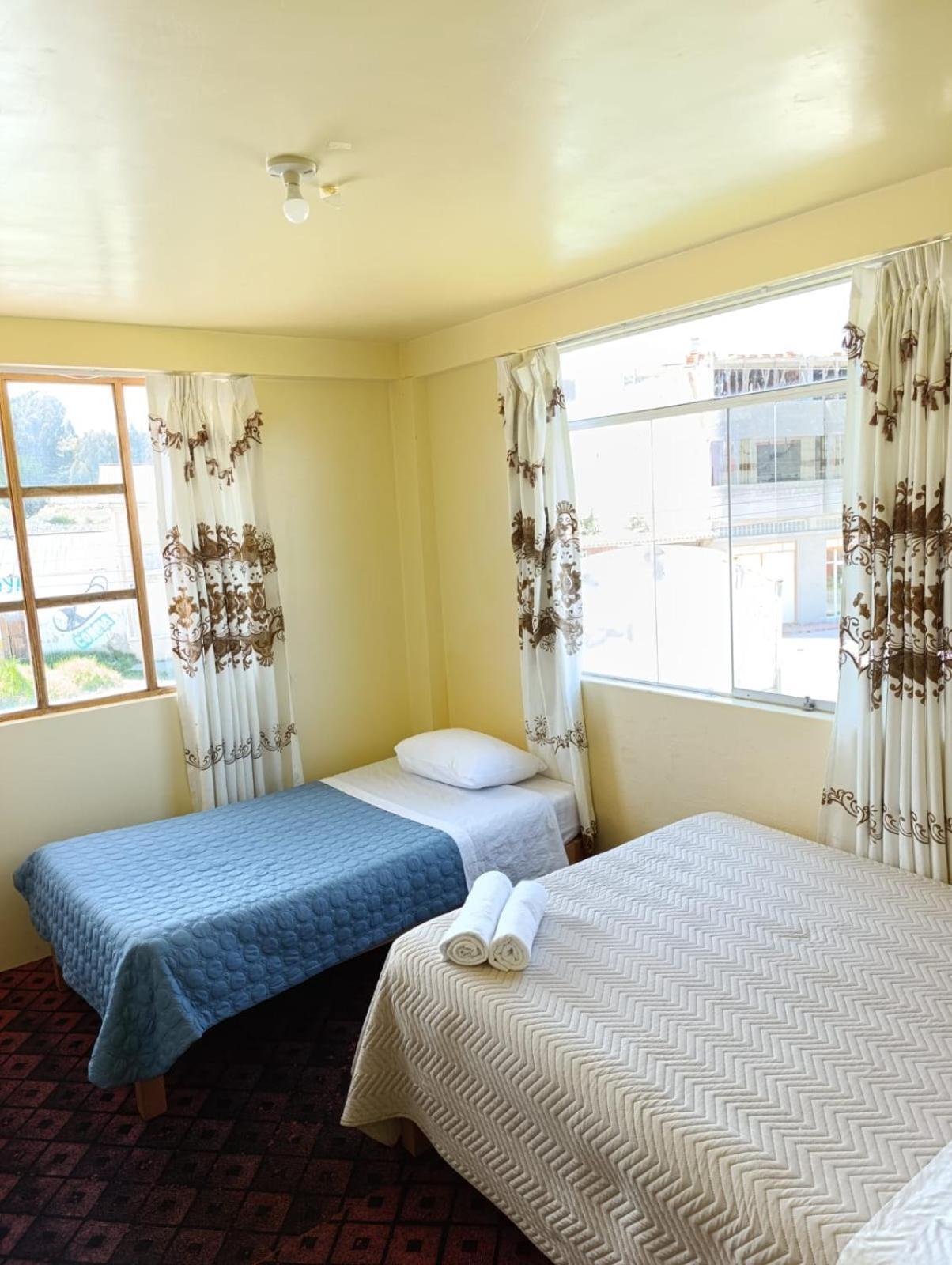 Hotel Summita Yunguyo Екстер'єр фото
