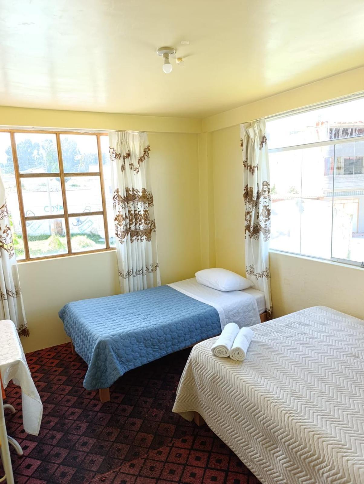Hotel Summita Yunguyo Екстер'єр фото