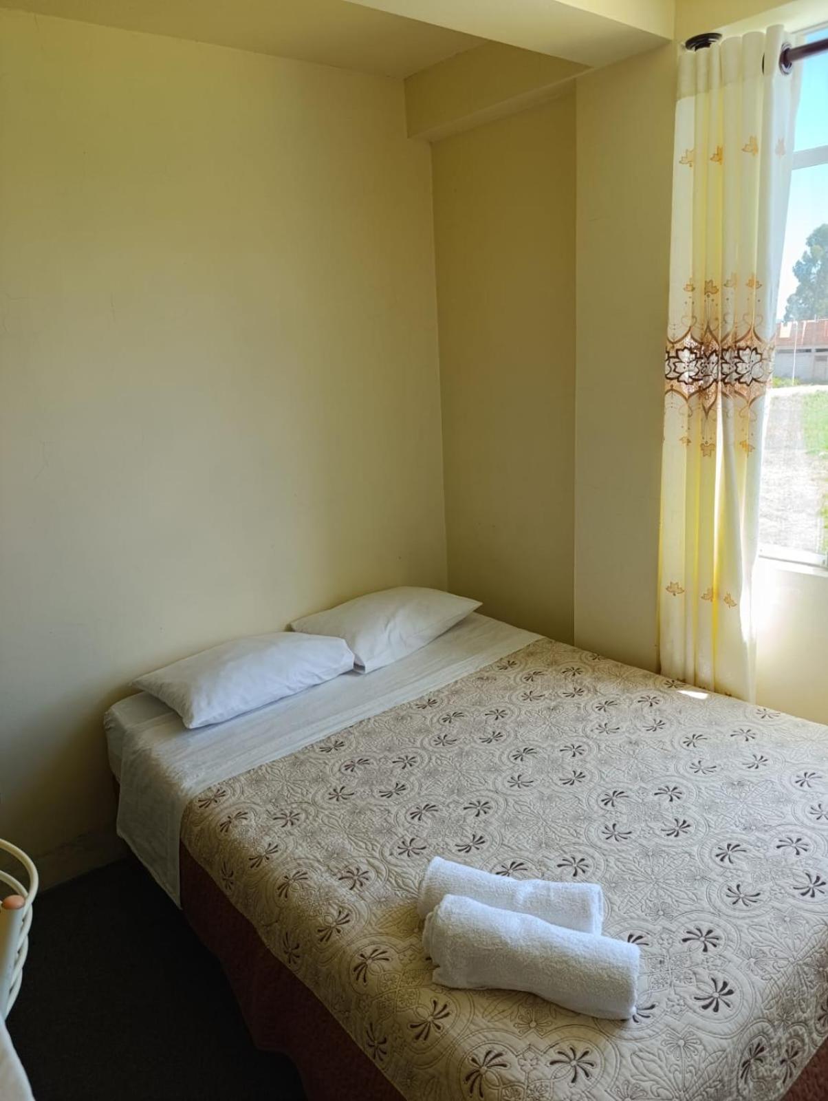 Hotel Summita Yunguyo Екстер'єр фото