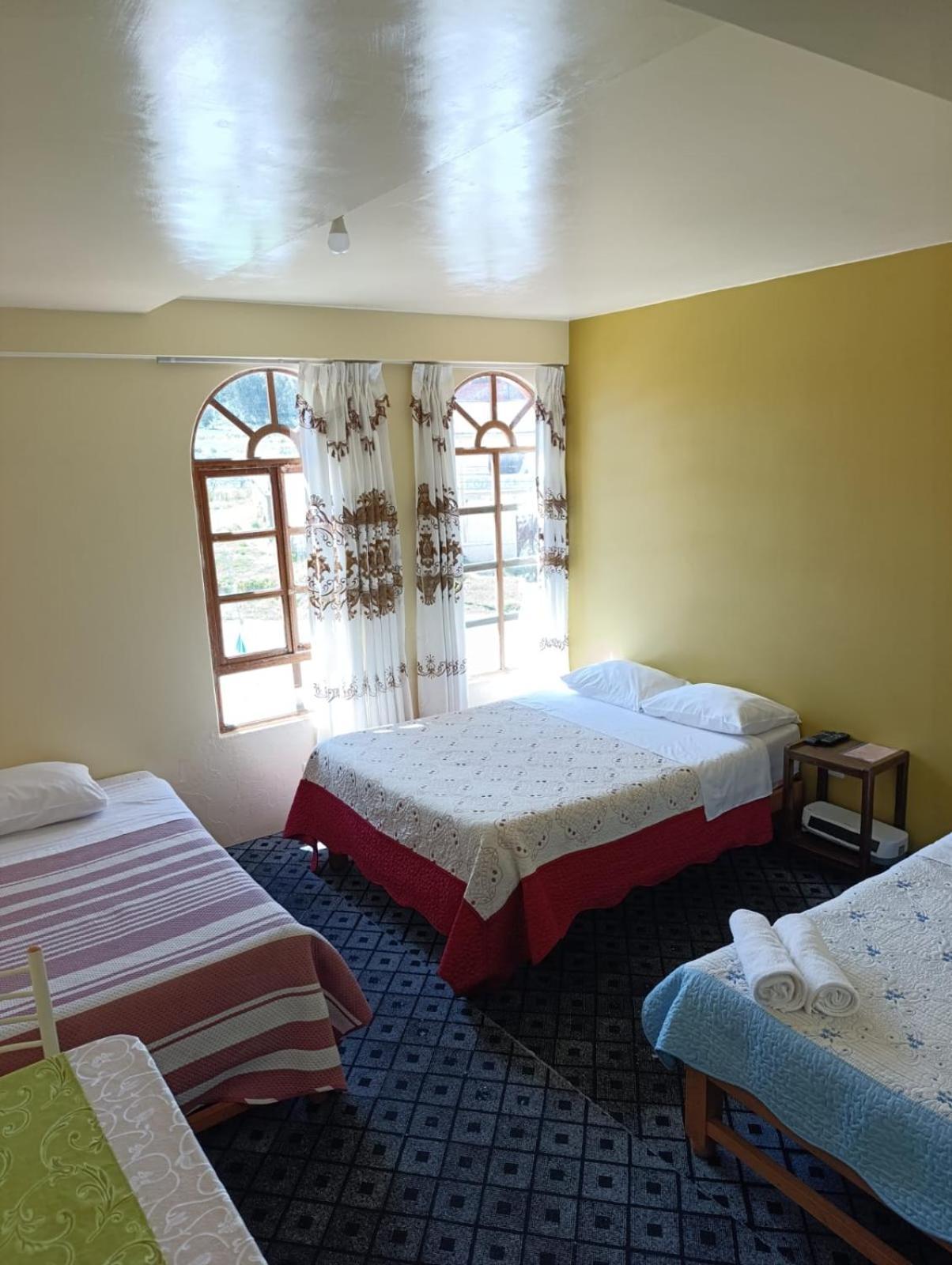 Hotel Summita Yunguyo Екстер'єр фото